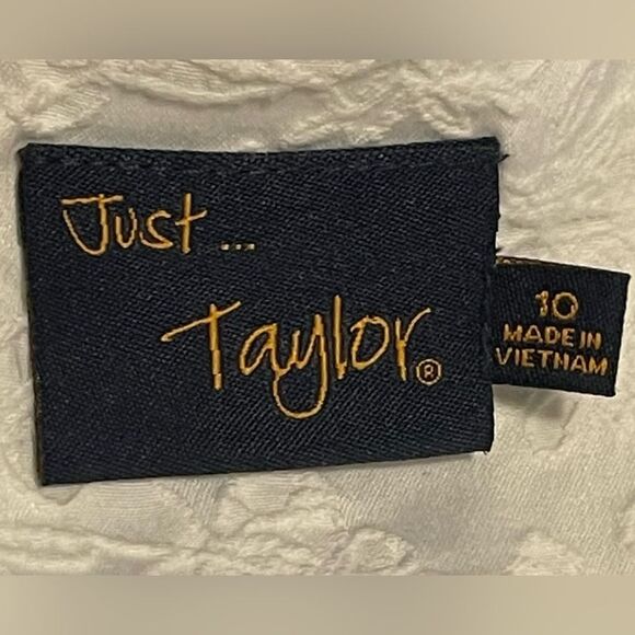 Just Taylor White Eyelet Fit n Flare Dress Size 10 - Picture 7 of 8